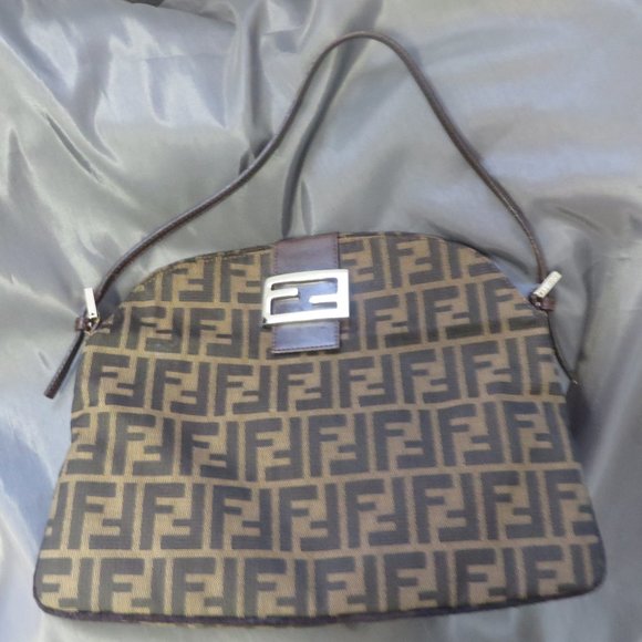❤️ Auth FENDI Double Flap Zucca Canvas & Leather Shoulder Bag Italy +DUSTBAG - Picture 3 of 15